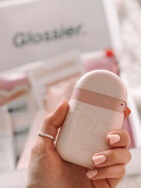 Glossier Hand Cream Moisturizing + fast-absorbing hand cream NEW NWT